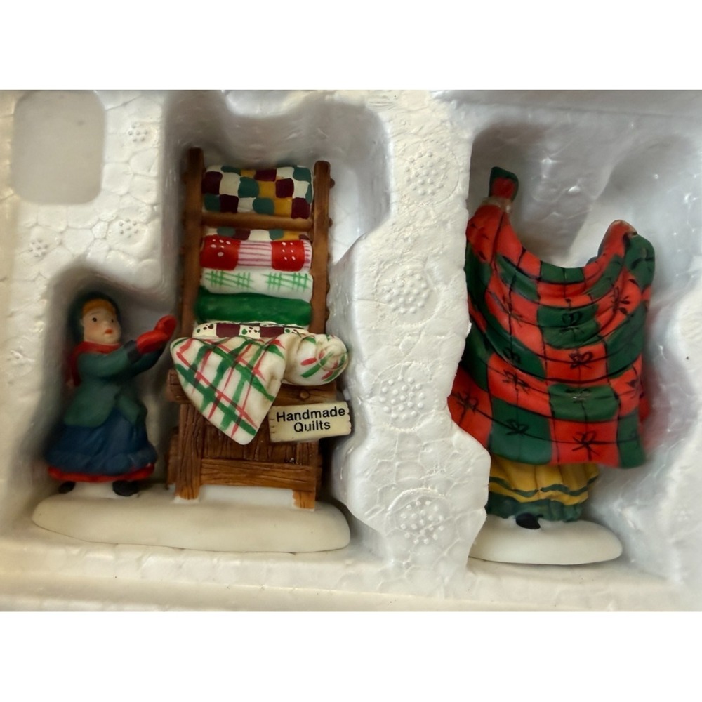 Dept 56 Christmas Bazaar Handmade Quilts‎ Village Accessory #56594 New NOS